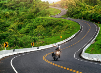 Exploring Bangalore on Two Wheels: A Rider’s Perspective