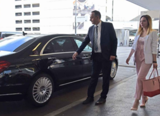 How To Ensure A Hassle Free Travel Experience From Home To Airport